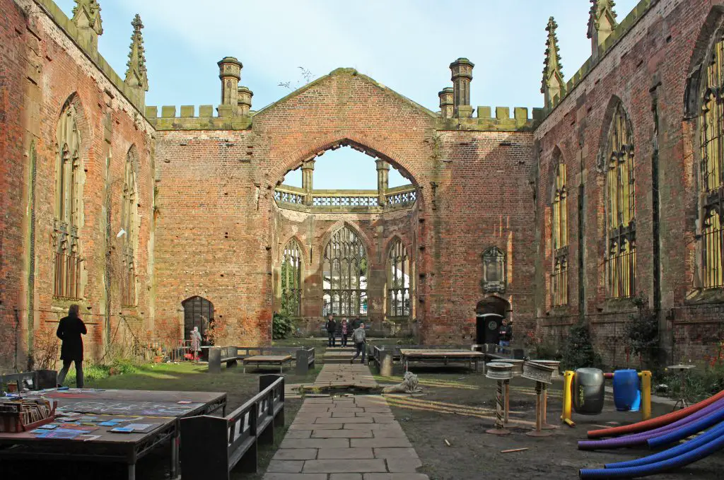 Church of St Luke in Liverpool 2 Nave of St Lukes Berry Street 3